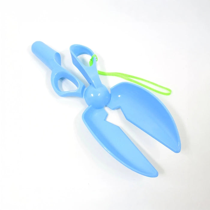 Pet Pooper Scooper, Scissors for Collecting Animal Poop with Set of 4 Bags and Bag Holder