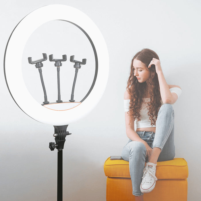 Ring light LED per video e dirette in uso